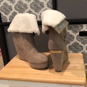 Juicy couture heeled booties size 5.5
